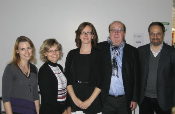 De gauche à droite: Karine Dubois-Comtois, Ph.D., Diane St-Laurent, Ph. D., Caroline Dufresne, étudiante, Marc Provost, Ph. D., et George Tarabulsy, Ph. D.,